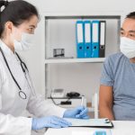 memeriksakan kesehatan