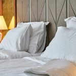 5 Bantal Dengan Harga Paling Mahal